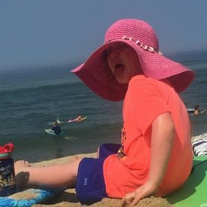 Meet your Posher, Elise